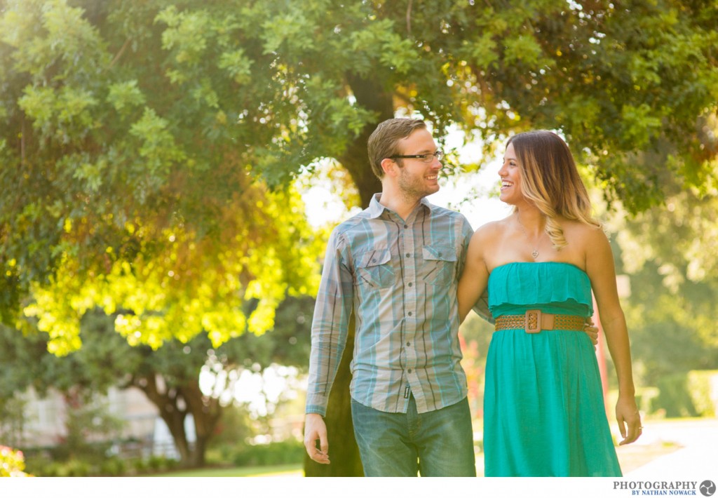 University-of-redlands-campus-outdoor-engagement-session_0003