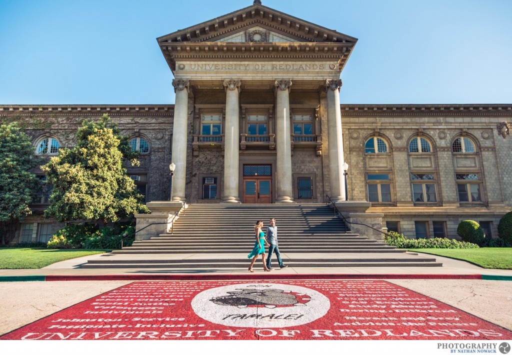 University-of-redlands-campus-outdoor-engagement-session_0008