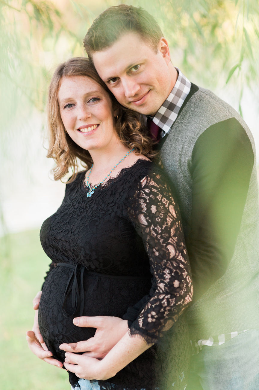 Maternity-photos-brea-fullerton-park-outdoor-fun_0008