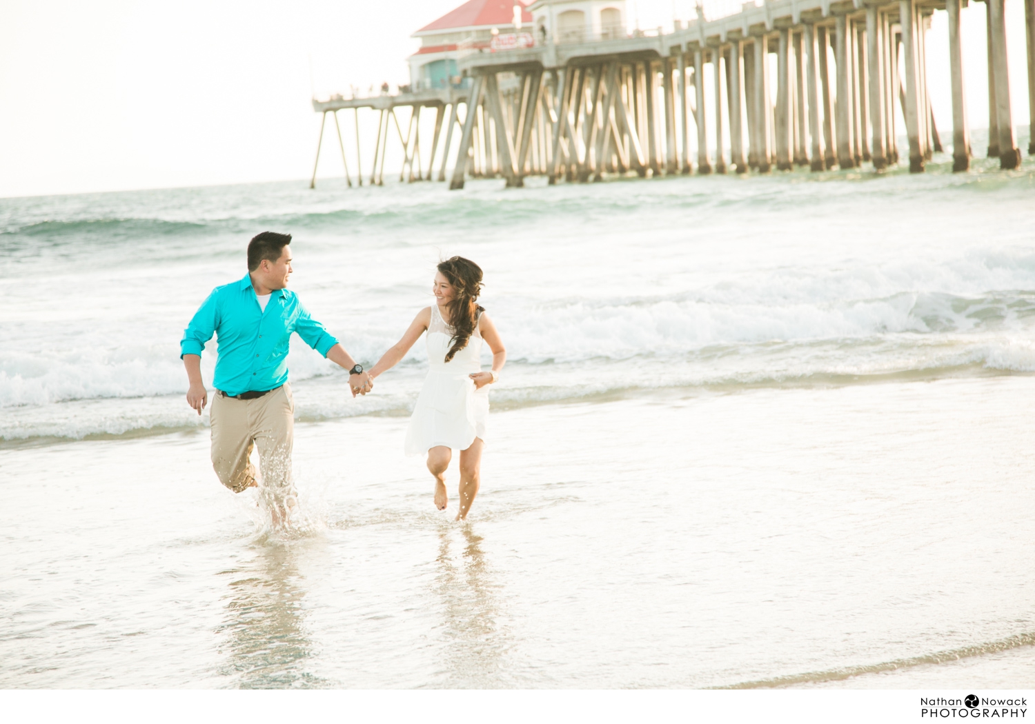 Huntington-Beach-Engagement-Session-Pool-hall-pier-guitar_0017