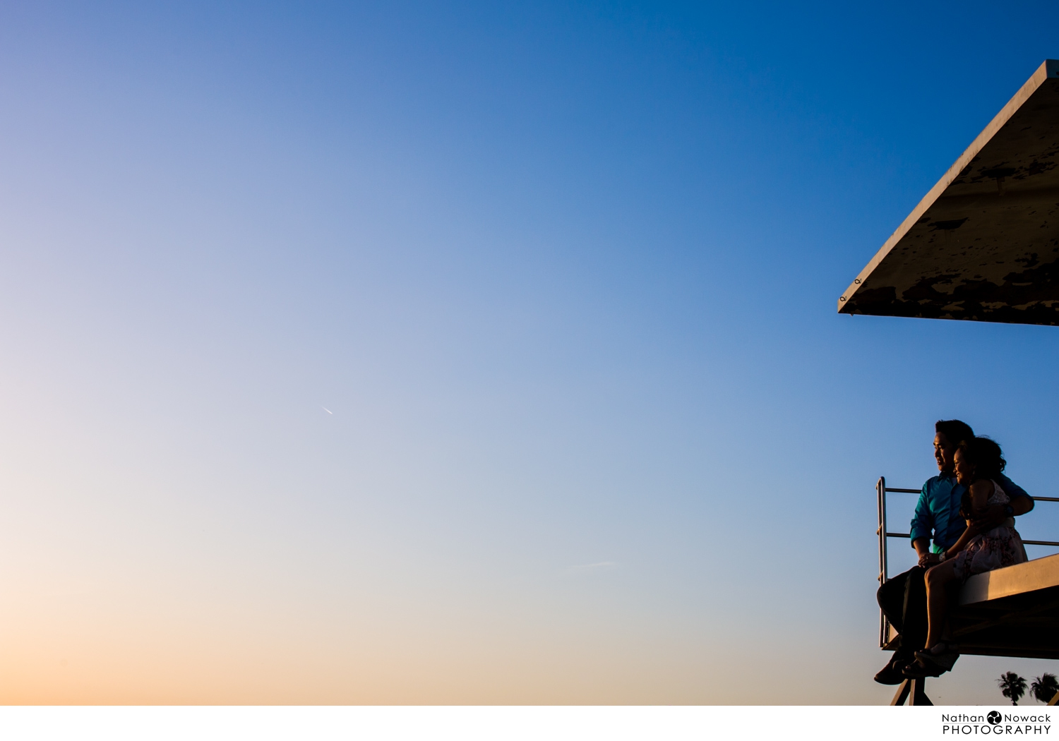 Huntington-Beach-Engagement-Session-Pool-hall-pier-guitar_0019