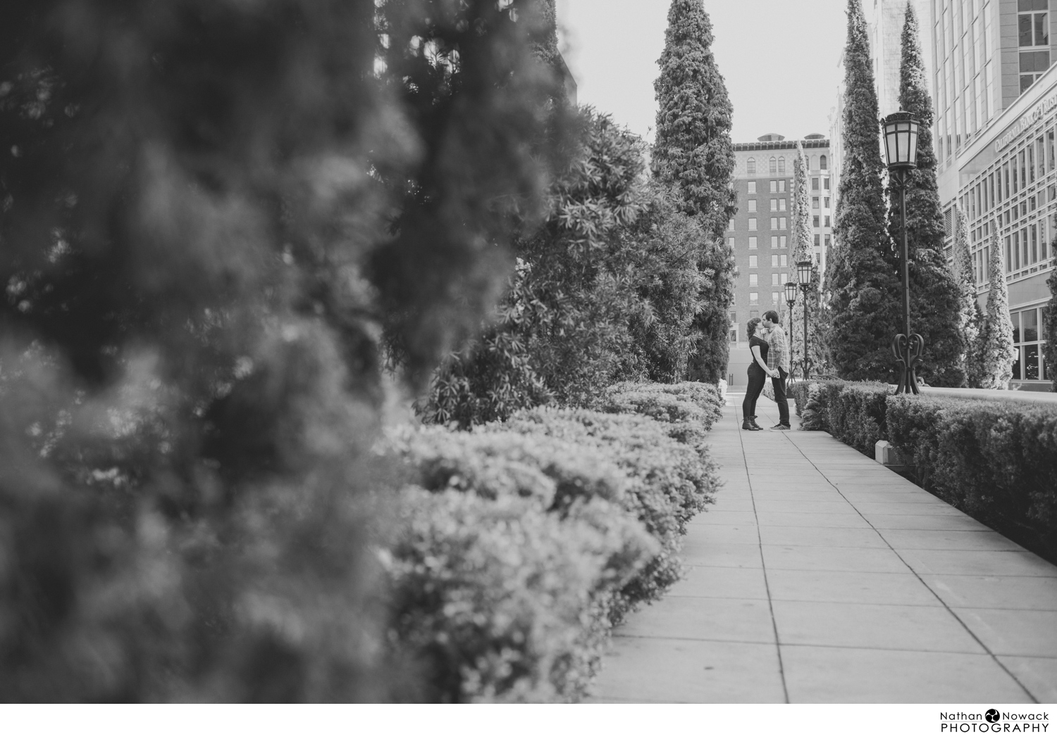 Dtla-downtown-los-angeles-books-library-engagement-session_0006