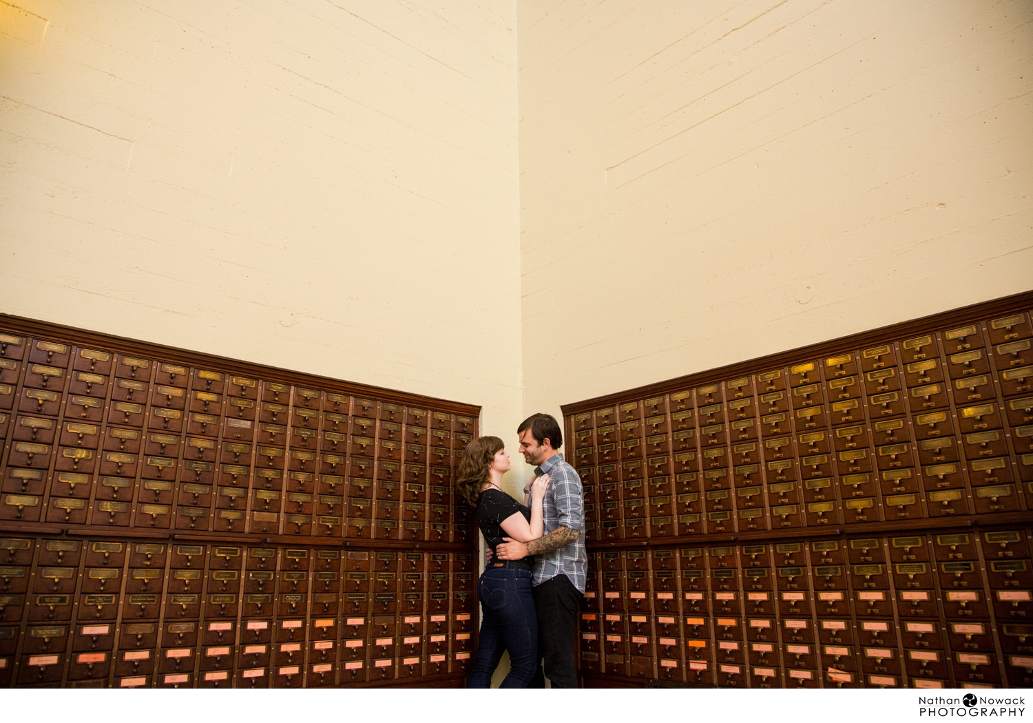 Dtla-downtown-los-angeles-books-library-engagement-session_0008