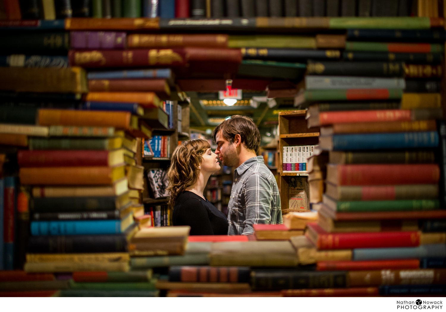 Dtla-downtown-los-angeles-books-library-engagement-session_0017