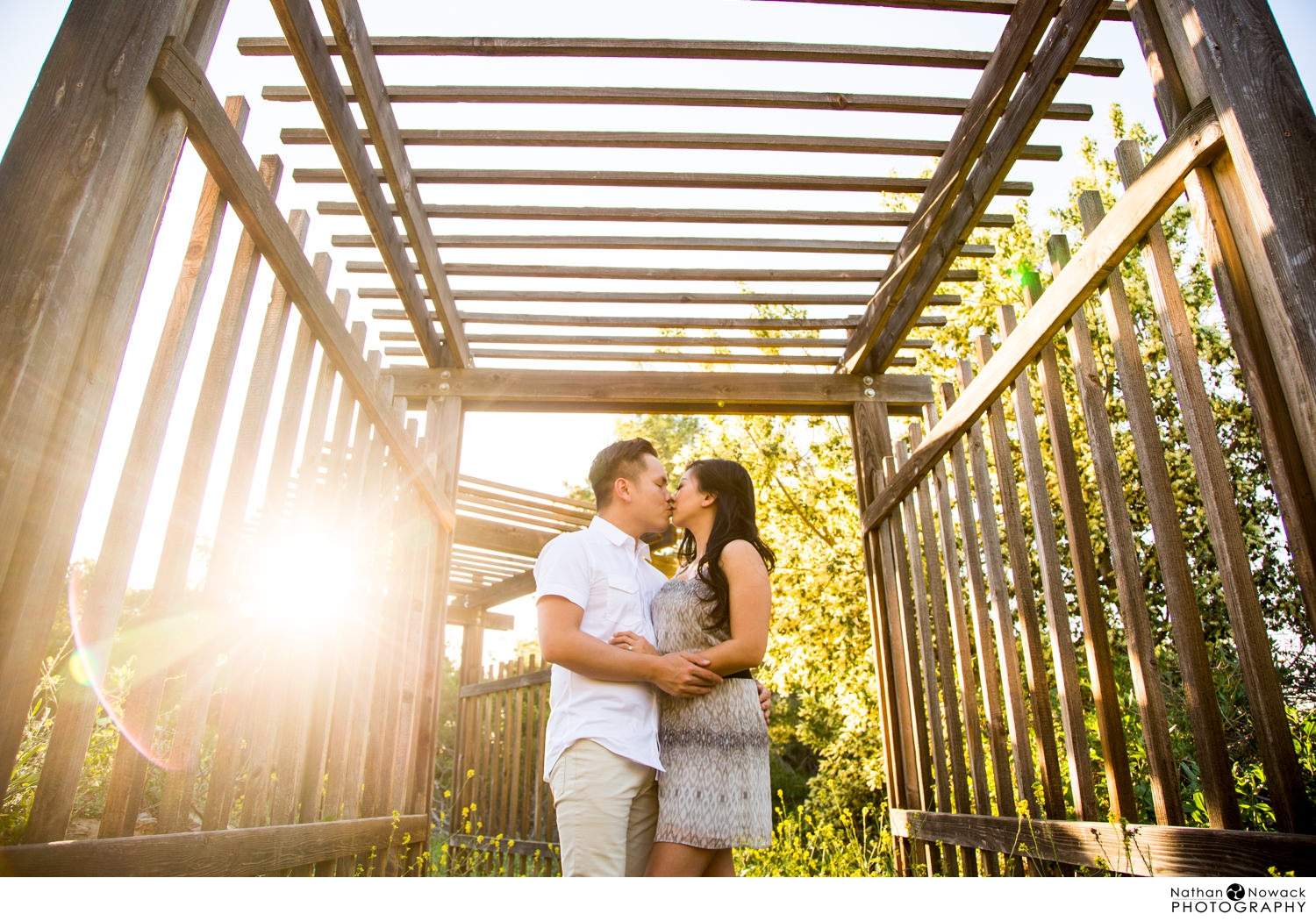 Irvine-regional-park-engagement-session-sunset-photos-esession_0012