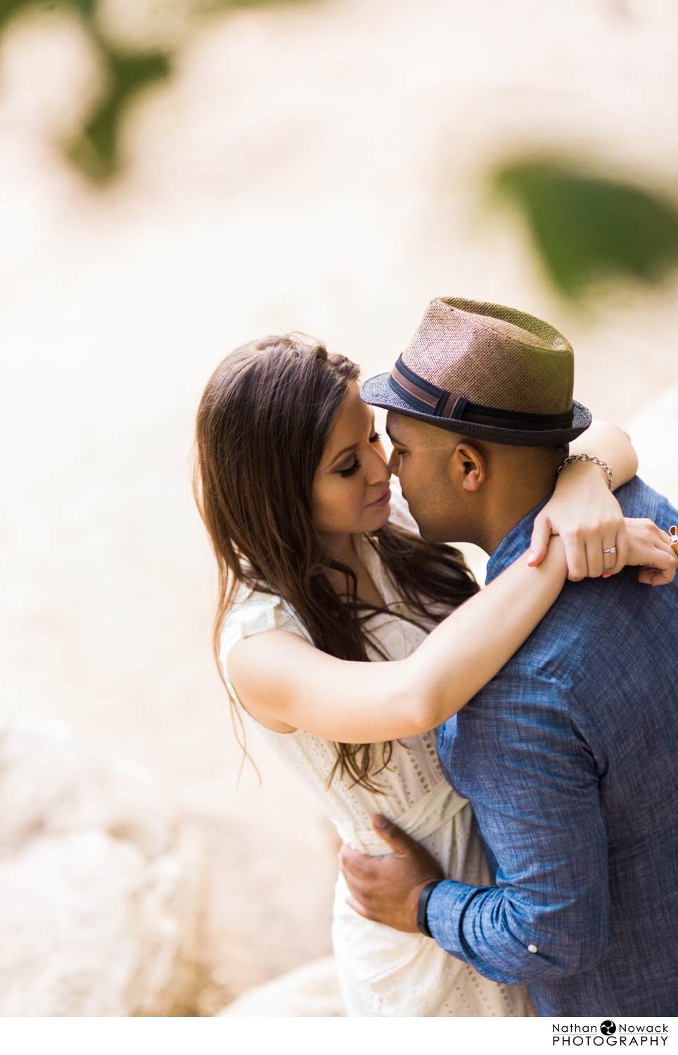 DTLA-engagement-session-photos-los-angeles-love-park-view_0008