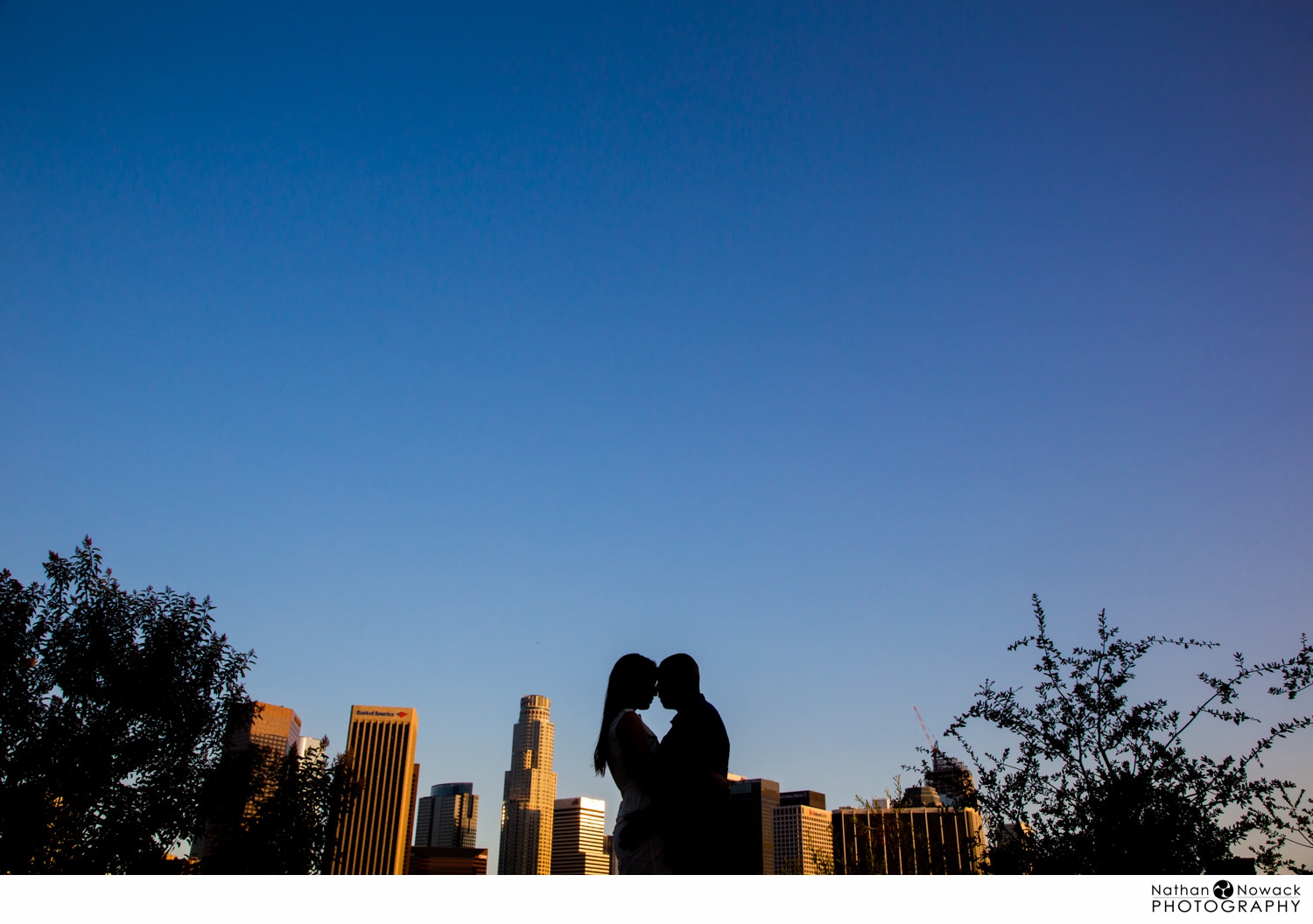 DTLA-engagement-session-photos-los-angeles-love-park-view_0020