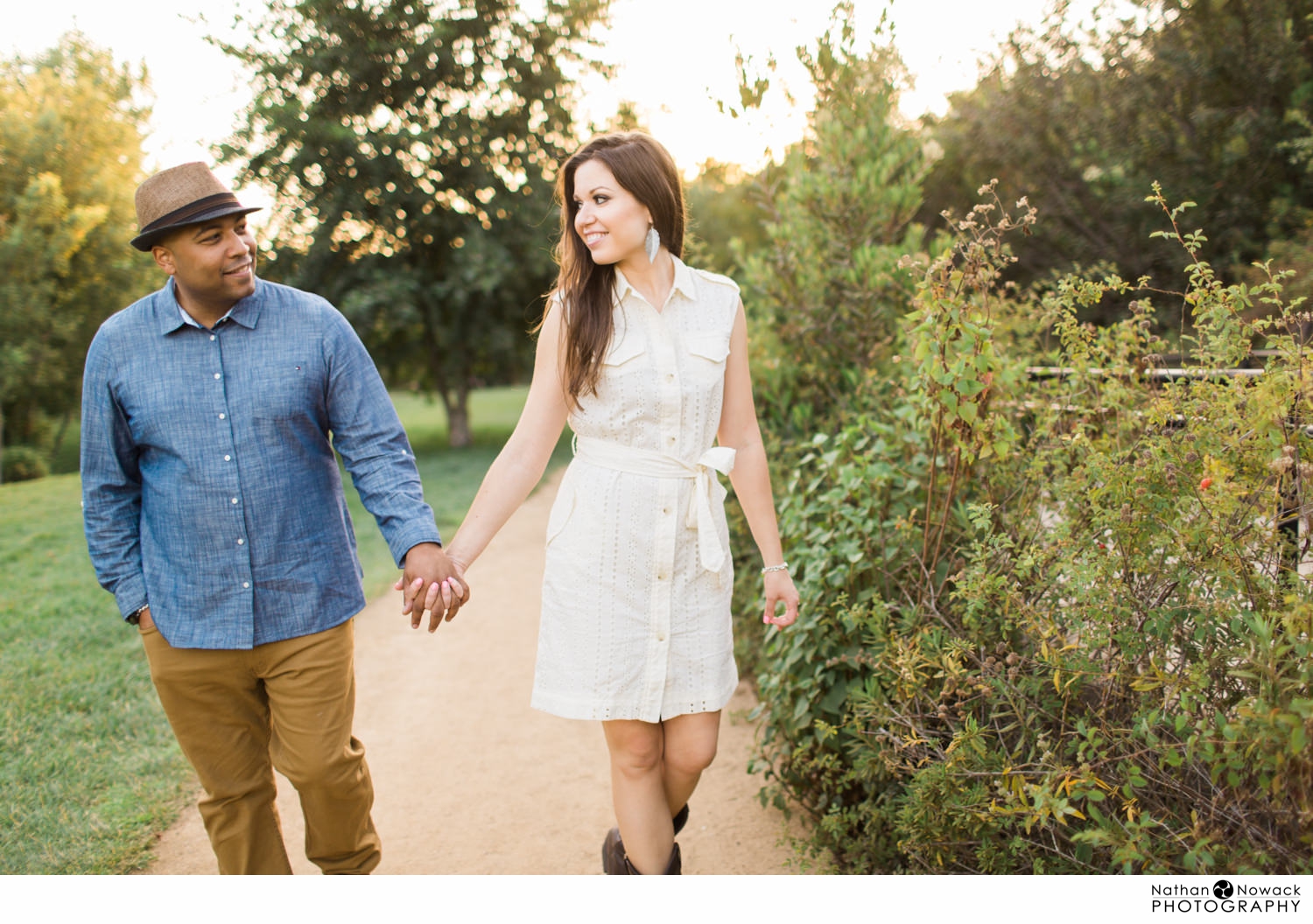 DTLA-engagement-session-photos-los-angeles-love-park-view_0025